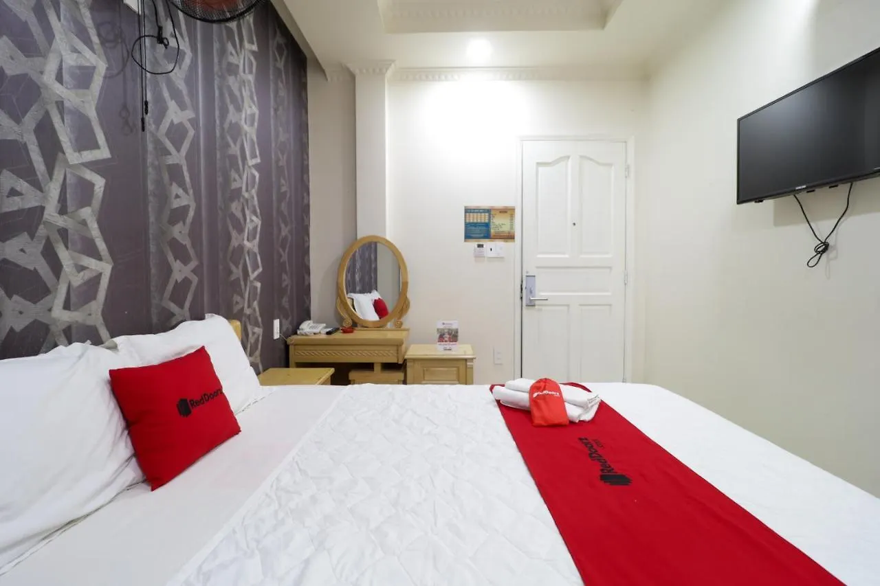 Reddoorz Minh Thu Hotel Cong Lo Ho Chi Minh City