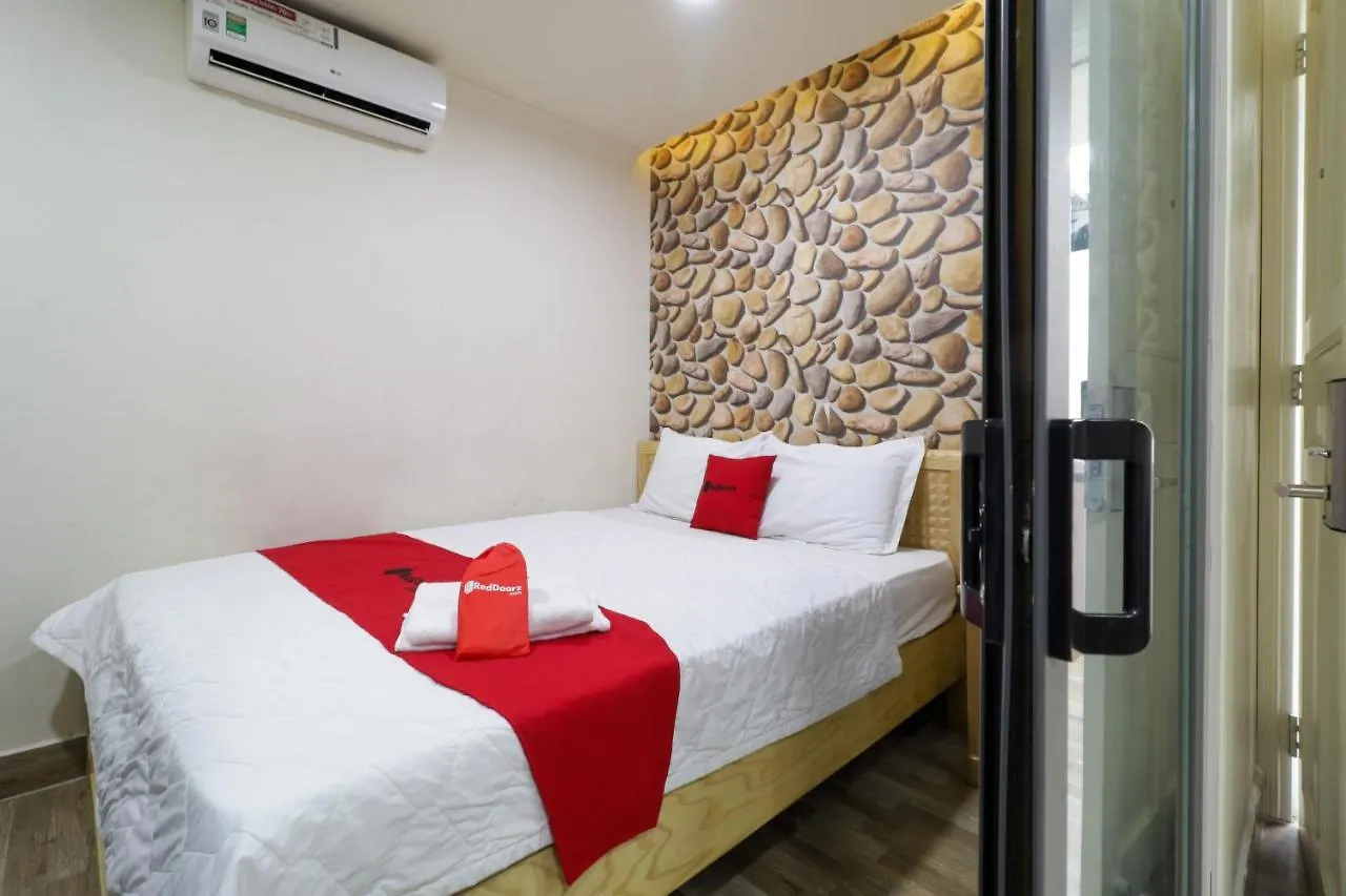 Reddoorz Minh Thu Hotel Cong Lo Ho Chi Minh City